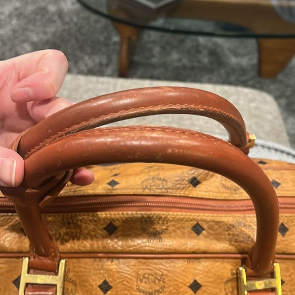 MCM large leather duffle travel bag - Picture 6 of 17